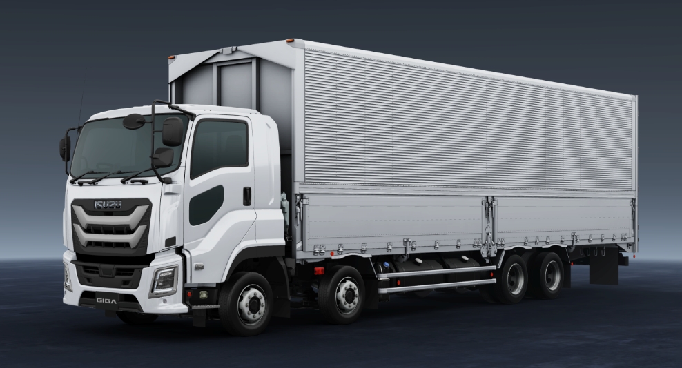 レア⭐︎ISUZU GIGA トラックモデル 本体 箱付きです。　新品未使用です。 新旧】いすゞギガ GIGA乗り比べ！【初代GIGA】 - YouTube